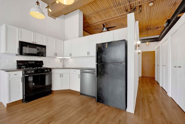 2333 W Saint Paul Avenue 227, Chicago, IL 60647