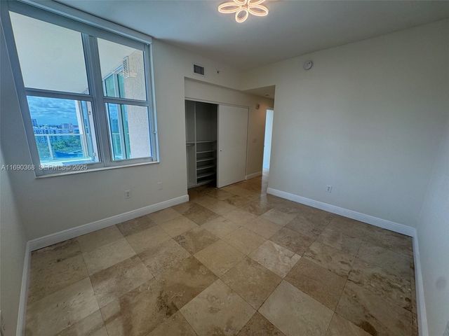 3330 NE 190 Street 1215, Aventura, FL 33180