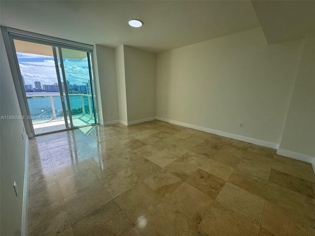3330 NE 190 Street 1215, Aventura, FL 33180
