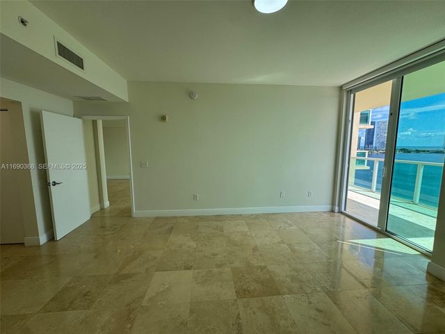 3330 NE 190 Street 1215, Aventura, FL 33180