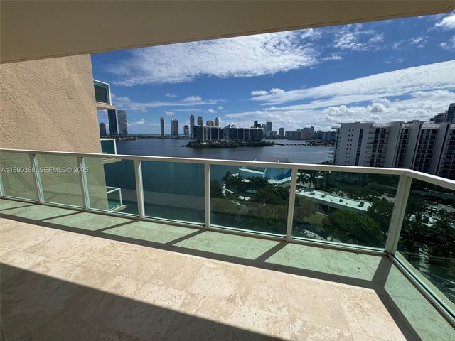 3330 NE 190 Street 1215, Aventura, FL 33180