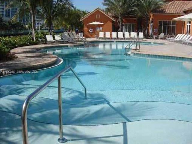3330 NE 190 Street 1215, Aventura, FL 33180