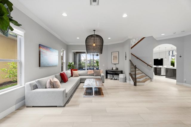 12140 Aviles Circle, Palm Beach Gardens, FL 33418