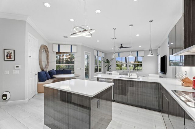 12140 Aviles Circle, Palm Beach Gardens, FL 33418