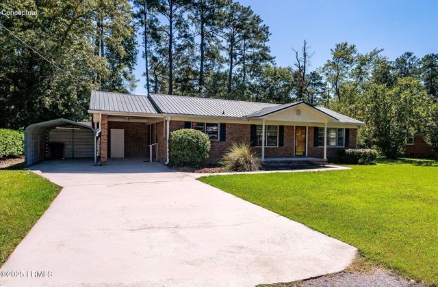 105 Pinewood Street, Walterboro, SC 29488