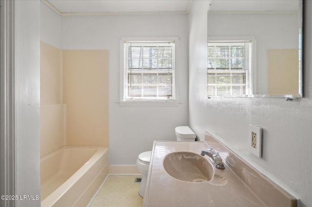 105 Pinewood Street, Walterboro, SC 29488