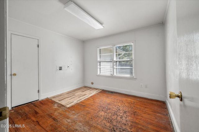 105 Pinewood Street, Walterboro, SC 29488