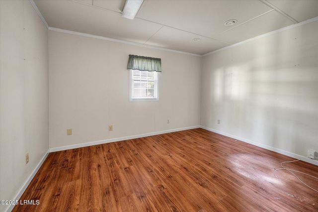 105 Pinewood Street, Walterboro, SC 29488