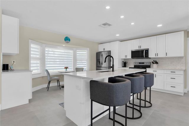 24 MARINA TERRACE, Treasure Island, FL 33706