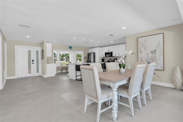24 MARINA TERRACE, Treasure Island, FL 33706