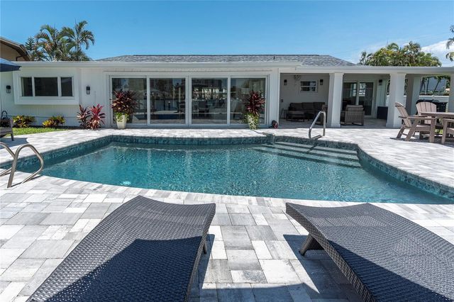 24 MARINA TERRACE, Treasure Island, FL 33706