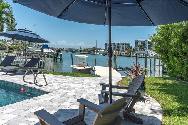 24 MARINA TERRACE, Treasure Island, FL 33706
