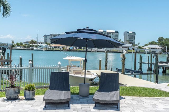 24 MARINA TERRACE, Treasure Island, FL 33706