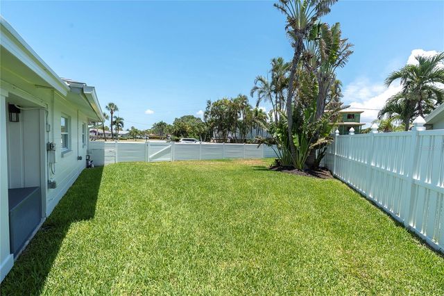 24 MARINA TERRACE, Treasure Island, FL 33706