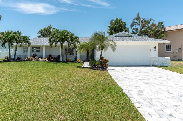 24 MARINA TERRACE, Treasure Island, FL 33706