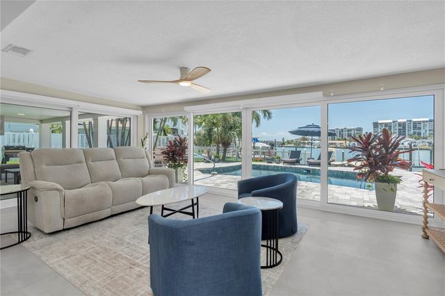 24 MARINA TERRACE, Treasure Island, FL 33706