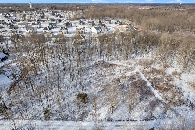 22987 Clarkshire Drive, South Lyon, MI 48178