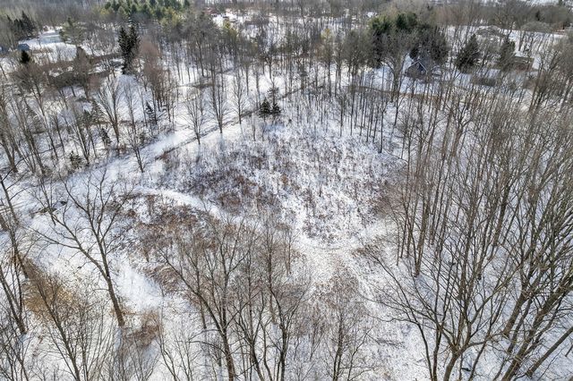 22987 Clarkshire Drive, South Lyon, MI 48178