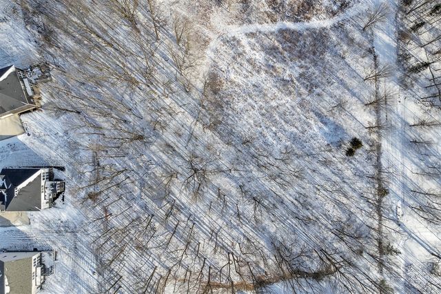 22987 Clarkshire Drive, South Lyon, MI 48178