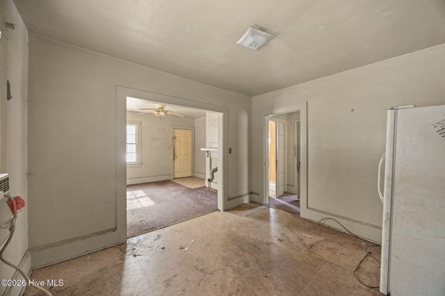 1404 W 4th Street, Greenville, NC 27834