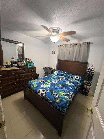 6005 W CLIFTON STREET, Tampa, FL 33634