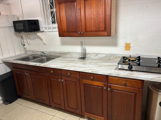 6005 W CLIFTON STREET, Tampa, FL 33634