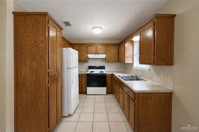 2103 Paradise Drive, Pharr, TX 78577