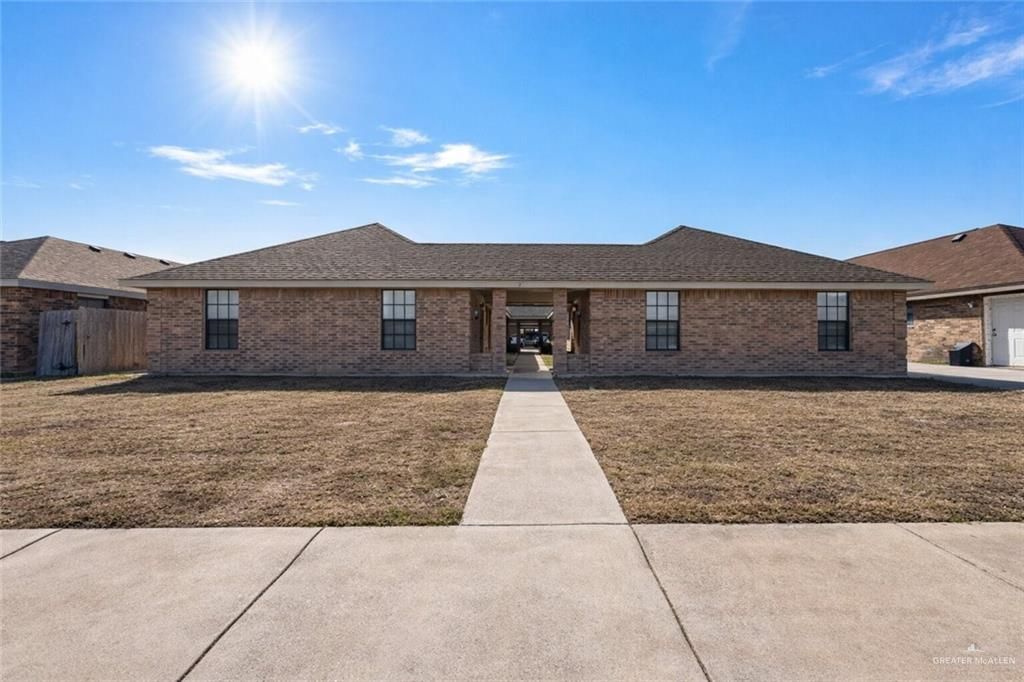 2103 Paradise Drive, Pharr, TX 78577