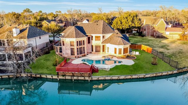 2707 Pond Brook Place, Missouri City, TX 77459