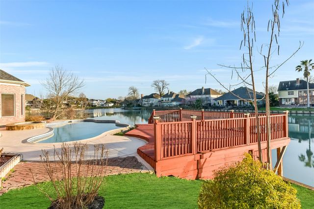 2707 Pond Brook Place, Missouri City, TX 77459