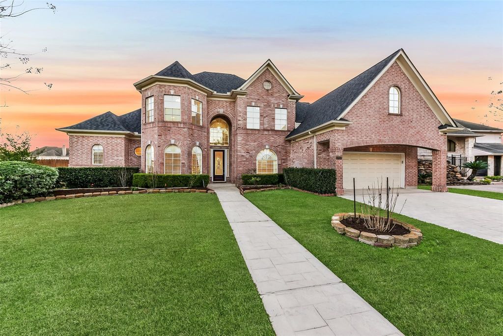 2707 Pond Brook Place, Missouri City, TX 77459