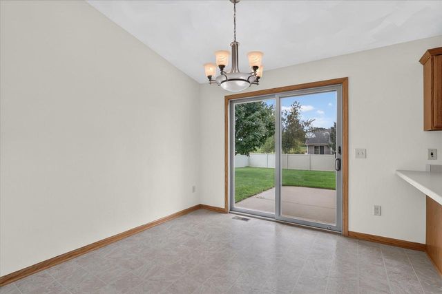 4330 E Rotamer Road, Janesville, WI 53546