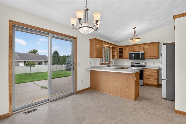 4330 E Rotamer Road, Janesville, WI 53546