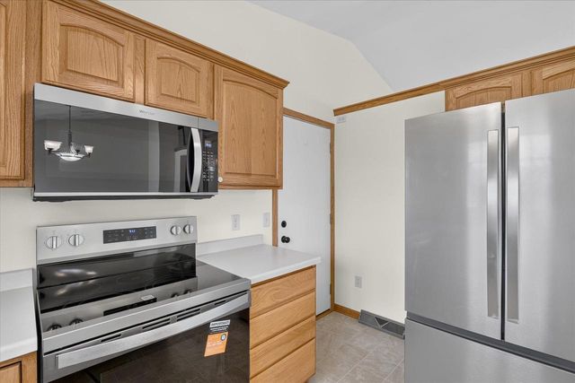 4330 E Rotamer Road, Janesville, WI 53546