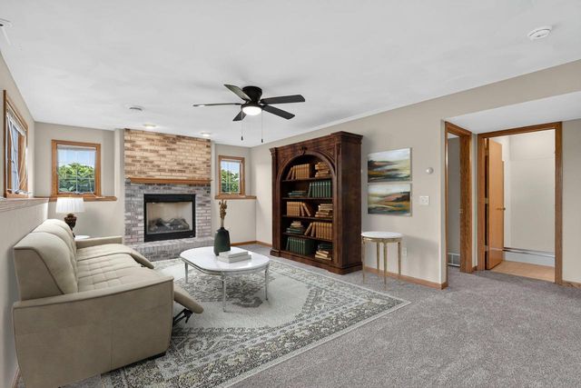 4330 E Rotamer Road, Janesville, WI 53546