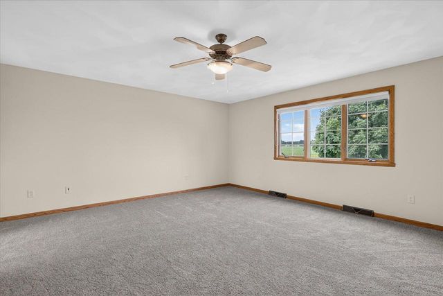 4330 E Rotamer Road, Janesville, WI 53546