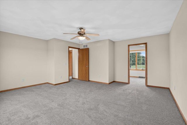 4330 E Rotamer Road, Janesville, WI 53546