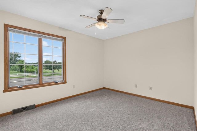 4330 E Rotamer Road, Janesville, WI 53546