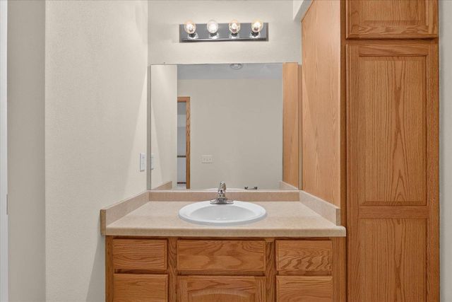 4330 E Rotamer Road, Janesville, WI 53546