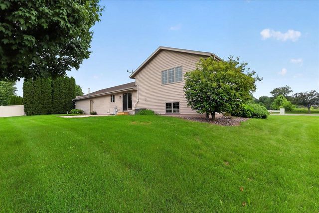 4330 E Rotamer Road, Janesville, WI 53546