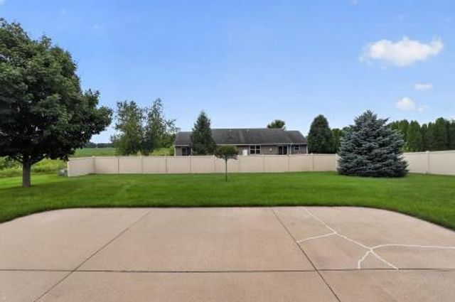 4330 E Rotamer Road, Janesville, WI 53546
