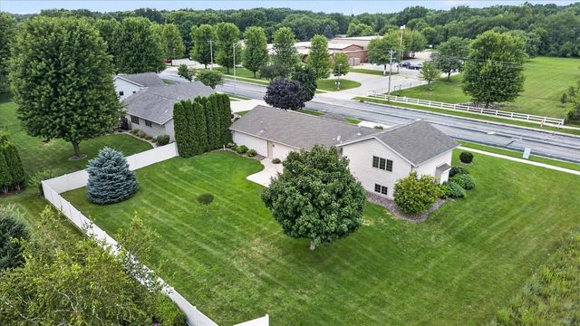 4330 E Rotamer Road, Janesville, WI 53546