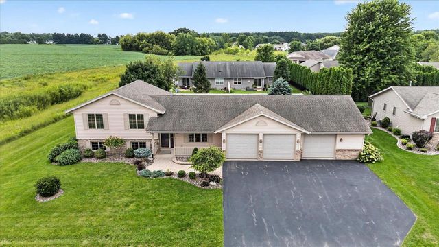 4330 E Rotamer Road, Janesville, WI 53546