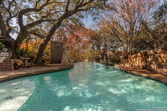 19539 Crystal Oak, San Antonio, TX 78258