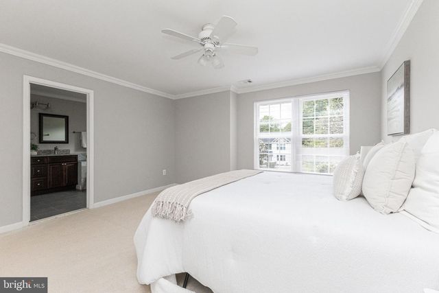 1 ASHBROOK RD, Stafford, VA 22554