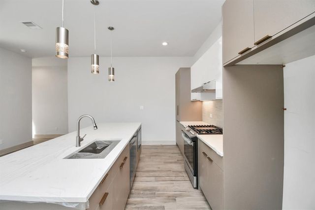 4025 Boho Lane, Houston, TX 77045