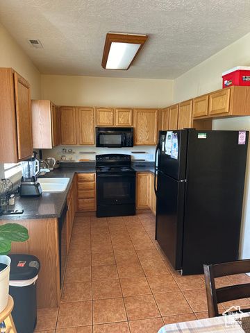 5551 W GERONIMO WAY, West Jordan, UT 84081
