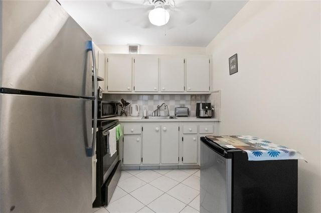 1401 SW 135th Ter 310H, Hollywood, FL 33027