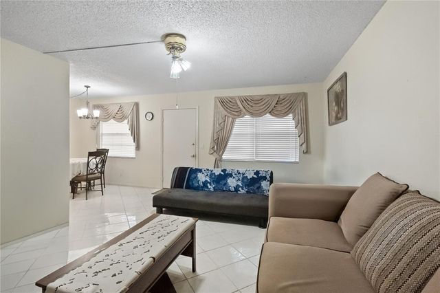 1401 SW 135th Ter 310H, Hollywood, FL 33027