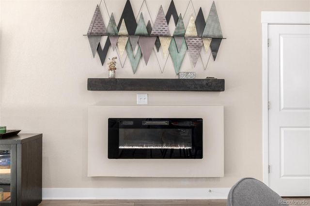 6010 N Netherland Court, Aurora, CO 80019